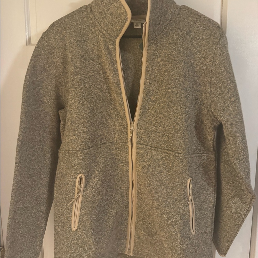 Woman’s LL Bean Sweater Fleece Full Zip Jacket Xs NWT